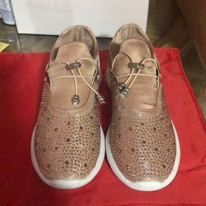 QUPID Glitter Sneakers